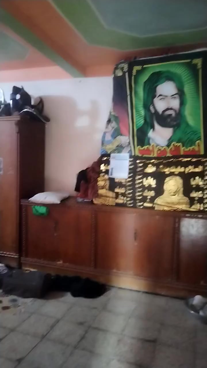 الدار للبيع العنوان الشطره الشارع خلف الملعب تلفون ***********
