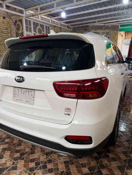 سورنتو 2020 للبيع 
رقم واسط تحويل مباشر كفاله عامه 
خليجيه دوليه جاهزه اي نقص مابيها 
ماشيه 146 الف بس شرط النظافه عبالك ماشيه 70 الف على إيد وحده من الشركه 
محرك 6 سلندر 
السعر 265 مجال لشراي قليل 
مكان السياره واسط الكوت الشراي يتصل *********** دهل اوران
