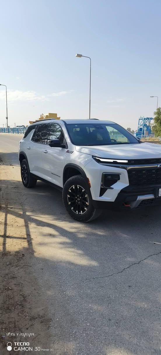 شوفرليت ترافرس 2024 Z71
بدون صبغ بدون تبديل 
عداد مسافه 200ml زيرو
ليبل واحد 
بارد جملغ فقط الامامي
دخول جديد
مواصفات معروفه 
ضرر بسيط جداا 
السعر 350 مع المجال
السيارة كلش حلوة احلى من الصور
***********
