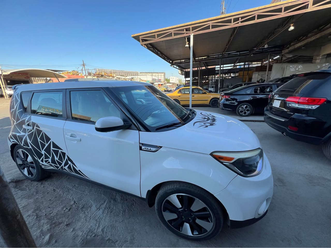 موديل 2016 محرك 1.6 GDI 
 فول تحكم ستيرن وضعية قيادة بس eco 
السيارة تخم تايرات جديد حدادية جديدة 
تدفئة تبريد كله شغال ابيع حزام و رايدها ب100 وبيها مجال بغداد, العراق


**إذا كنت صاحب هذا الإعلان وتريد حذفه لأي سبب، رجاءا أرسل رسالة إلى الدعم الفني**