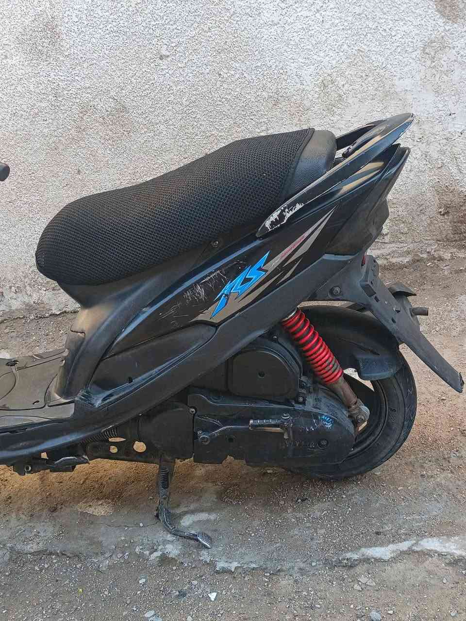 ماكس عدله شغاله سلف وهندر لاتبخير ولاتنقيص دراجه خير من لله اشاير ولايت ناصي وعالي سعرهه 450وبيهه مجال للتواصل ***********/***********مكاني بغداد جسر ديالئ
