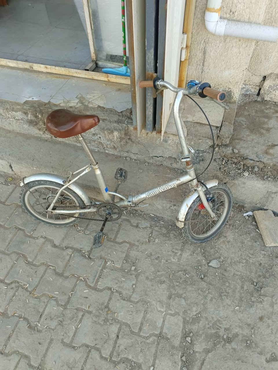 عمي سلام عليكم بايسكل البيع جديد والله متوازي عله بيعته رايده 25 الف مكاني كربلاء قرب مستشفى تركي شراي يجي خاص وبخدمتته


**إذا كنت صاحب هذا الإعلان وتريد حذفه لأي سبب، رجاءا أرسل رسالة إلى الدعم الفني**