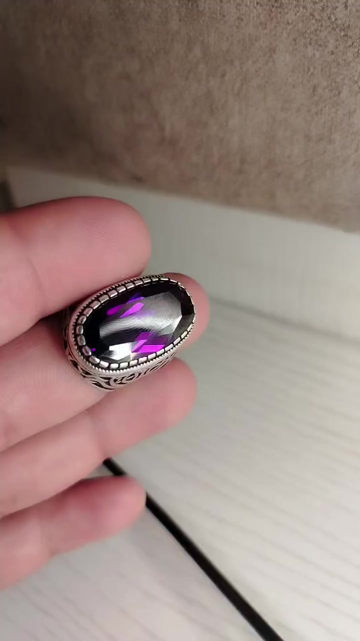 للبيع او المرارس بعقيق يماني مكاني بغداد مدينه الصدر وانطي فرق عادي اهم شي كون محبس حلو


**إذا كنت صاحب هذا الإعلان وتريد حذفه لأي سبب، رجاءا أرسل رسالة إلى الدعم الفني**