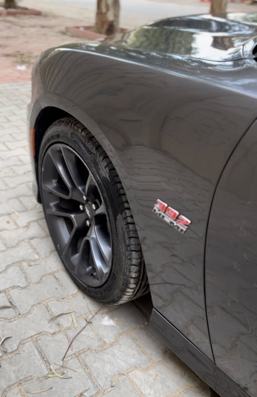 جارجر سكات باك ٢٠٢٣ ((رقم بغداد)) للبيع
السعر 235 وبيه مجال
ماشيه ٢٤ الف 
مواصفات كشنات قماش 
شاشة كبيرة
سستم صوت الباين
حساسات خلفية 
كرسي السايق كهرباء
تدفئة كشنات تدفئة ستيرن
عليها برمجة فصلة مفتوحة حماوه ثابتة واكزوز معدل وكلش قوية السيارة 
حادث السيارة موضح بالصور البنيد مبدل و جاملغ خلفي  مصبوغ شبر منه ايرباك ستيرن ودشبول 
مكان السيارة بغداد الحارثية
للاستفسار ***********
