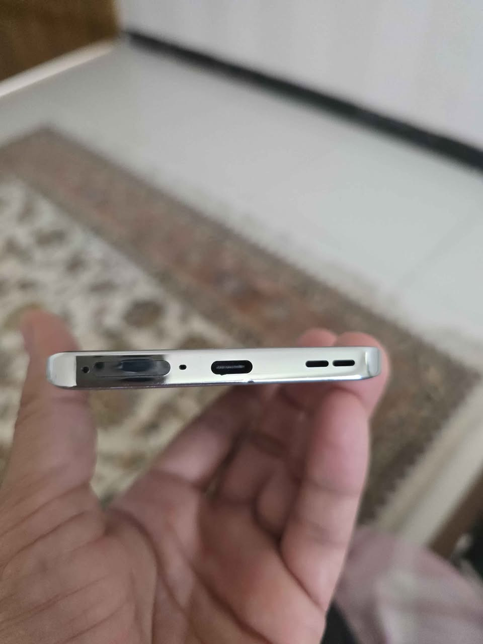 السلام عليكم تلفون اوبوا رينوا ١٢ فايف جي جهاز كلش نظيف وملحقاته كامله ذاكرة 512 ورامه 12 ..السعر 310 الف..للاستفسار الاتصال *********** .. النجف, العراق
