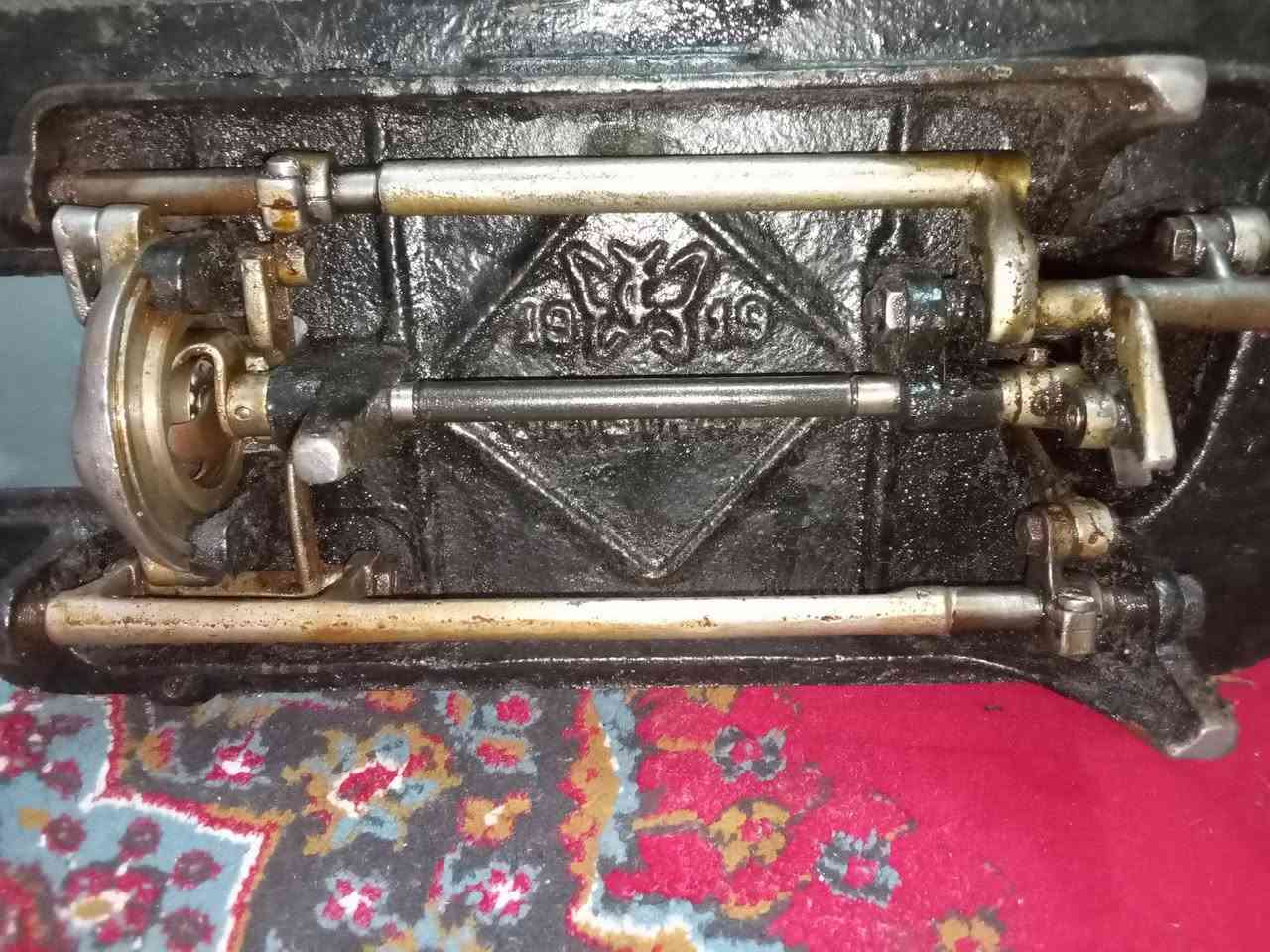 يوجد توصيل لكافه المحافظات
مرحبا بنات هذه مكينه ام الفراشه شغاله وعل الفحص بنات هذه مال بيت سعرهة 45 بنوتات للحجز خاص


**إذا كنت صاحب هذا الإعلان وتريد حذفه لأي سبب، رجاءا أرسل رسالة إلى الدعم الفني**