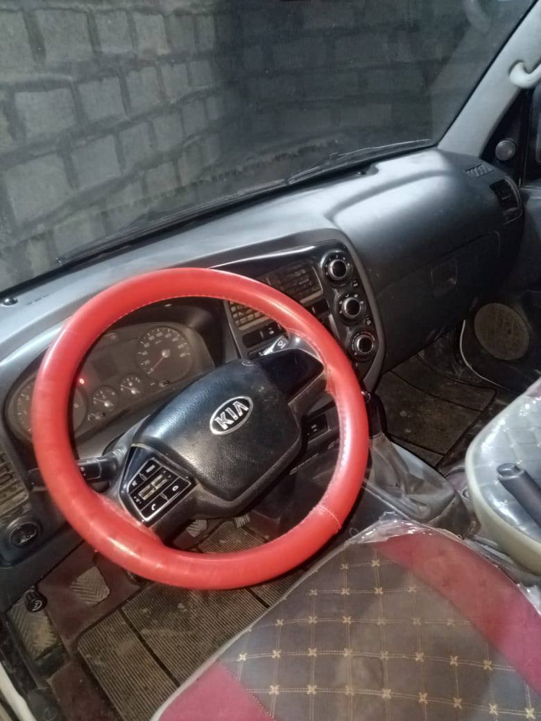 السلام عليكم
كيا حمل موديل21 رقم بغداد انكليزي تحويل ثاني يوم 
كير محرك مكفول غرفه جديدة تايرات جدد تدفئه تبريد مكفوله من كلشي السونار مرفق بالمنشور
السعر 135 وبيه مجال 
مكاني بغداد اليوسفيه 
***********
***********
