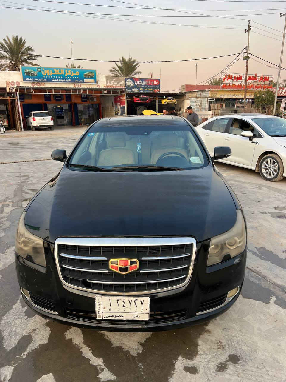 للبيع امكراند 2013 c8 
سيارة كلين بدون ضربة
مكينة 2000 
كير ومكينة خير من الله 
تبريد ثلج
مواصفات الـ امكراند  c8 معروفة  
كشنات جلدجديدة 
 مغلفهة بدوشمة جديدة 
حساسات  خلفية 
فتحة  سلايت 
بردة  خلفية 
رقم بابل بسمي تحويل ثاني يوم 
سنوية لل28
مكاني واسط العزيزية 
السعر 54وبي مجال 
***********
