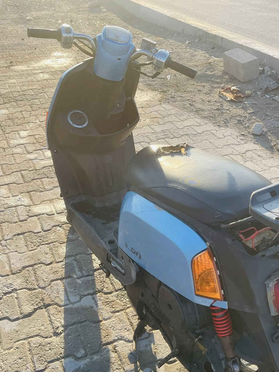 السلام عليكم دراجه بوليس كوم حديد للبيع 
المكاني مدينة الصدر 
*********** يوجد واتساب
