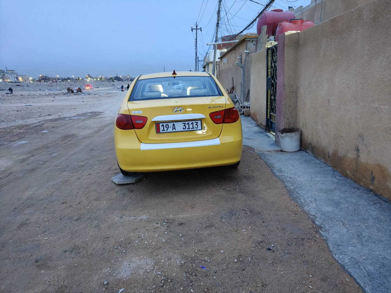 الانترا هونداي 2009 حادثه بنيد مكينه 2000  سنويه 2029 السعر 95 موقع السياره كربلاء السياره جاهزه من كلشي ***********
