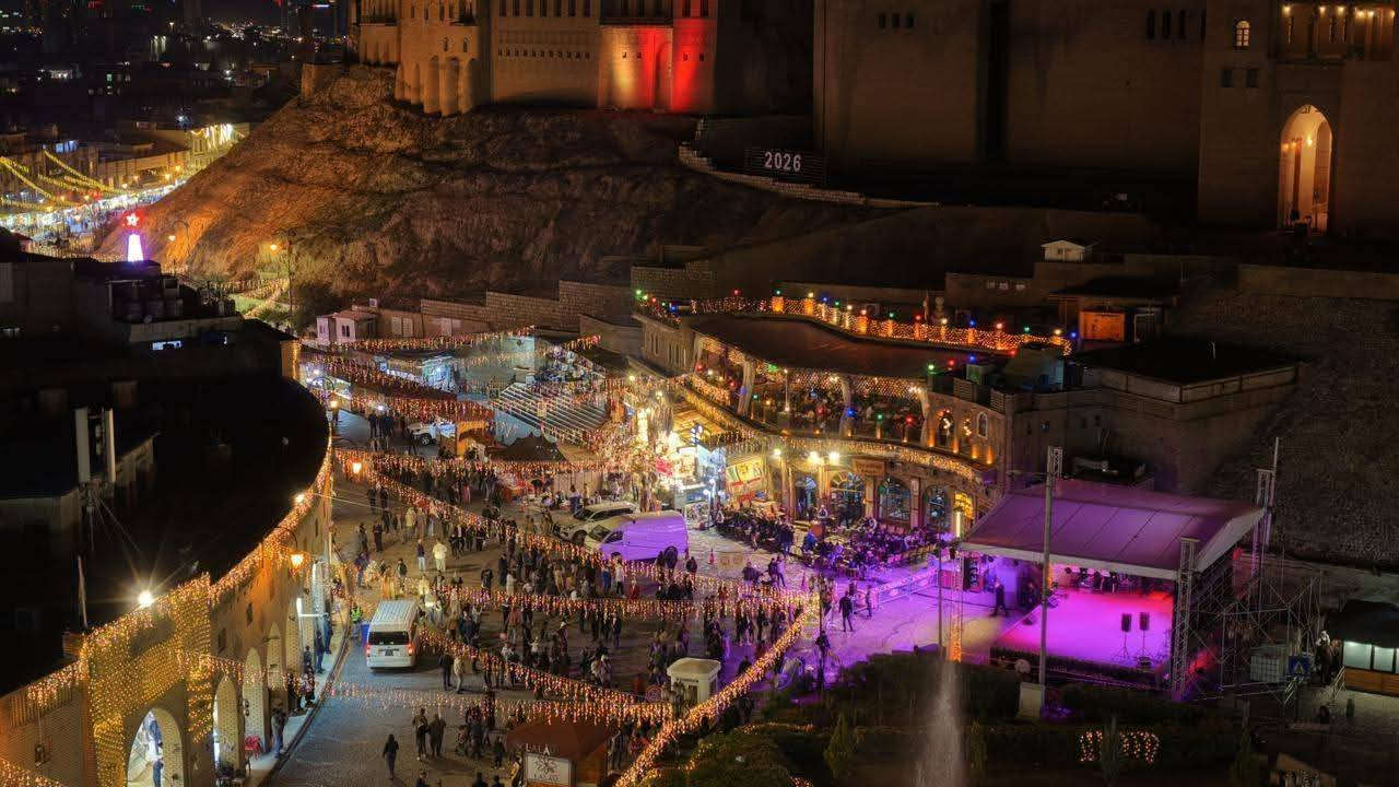 🌹🌹بسم الله 🌹🌹
بسبب الغاء الاحتفالات براس السنه في محافظة السليمانيه 
تقرر تغيير الرحله الى محافظة  اربيل 
ولحظور الاحتفال المركزي والمهرجان السنوي في اربيل 
 رحلة سياحية رأس السنه  من قضاء الدور الى شمالنا الحبيب و تحديداً الى محافظة اربيل  بمناسبة رأس السنه وذلك يوم الاربعاء الموافق 31 /12/ 2025
لمدة يوم واحد بسعر #25الف ذهاب واياب فقط" الذهاب عصر يوم الأربعاء واذا صادف عطله يكون الانطلاق صباحاً  والعودة يوم الخميس مسائاً 
حسب البرنامج السياحي 
شارع الاسكان _قلعة اربيل _ فاملي مول 
للأستفسار 
‏‪+964 774 810 4210‬‏ مهند
:*********** علي
