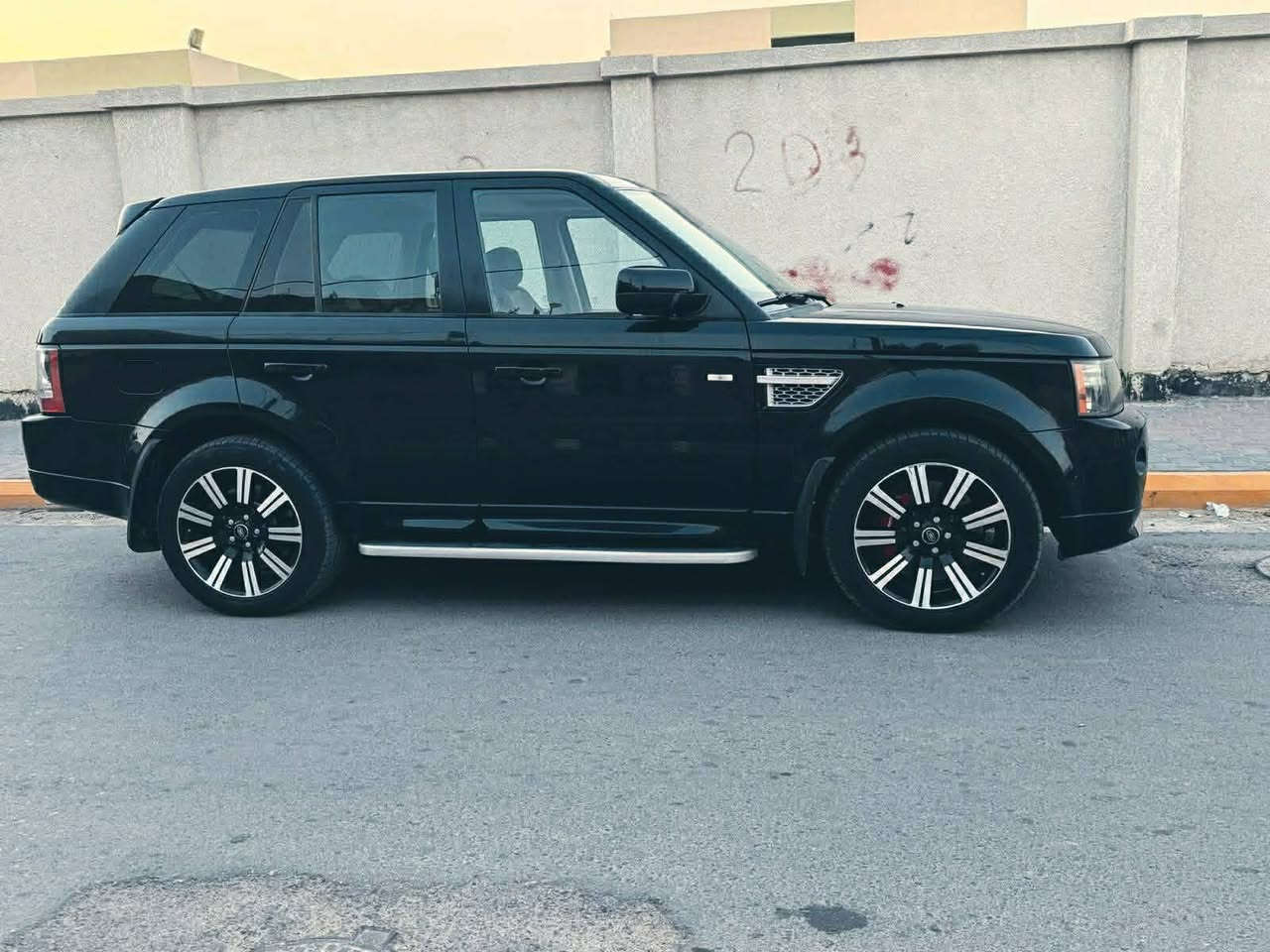 Range Rover البيع او المراوس مديل 2013 خليجي وكالة سردار مكفولة كفالة عامة
سنة الصنع 2013 
الوكالة سردار 
المواصفات 
🛑 فئة اتوبايكراف 
🛑 جكات تصعد وتنزل 
🛑سستم صوت 
🛑شاشات أمامي خلفي 
🛑تبريد ثلج 
🛑 بصمة 
🛑 فتحة  السيارة رقم بغداد  مميز يخبل 
🛑 ردارات تحكمات ستيرن 
🛑 انارة داخلية 
🛑 لا يت دوار 
🛑السيارة بيهة انطلاقة وقيادة عجيبة 
🛑 السيارة سماعات + دمامات 
🛑ويل كب حجم22 
🛑 ابواب.بصمة
سيارة مال محامي تخبل جديدة  وضع الشركة 
السعر جدا مناسب 155 وبيهة مجال وترهم مراوس  
الاتصال 

*********** العنوان واسط الكوت
