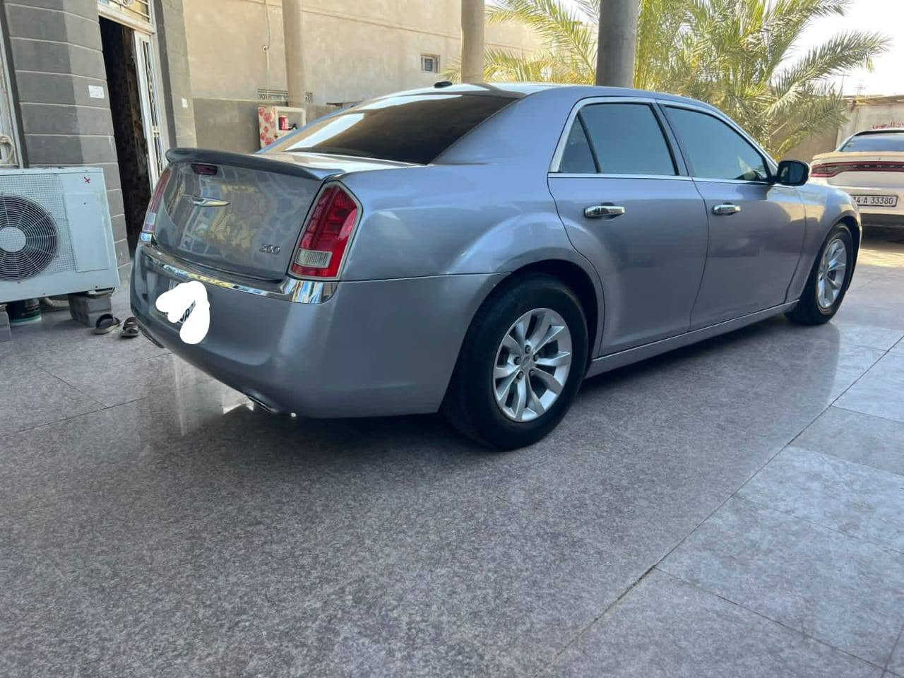 اصل 14 بسمي رقم انكليزي سنويه انتهت صار شهر  حادث جاملق امامي ونص لبنيد يعني 5قطع صبغ بدون دواخل  سياره جاهزه مكينه جديده كير تبريد  تدفئه سياره كلها جاهزه فقط حداده 80%   العنوان بصرة السعر 135   ***********
