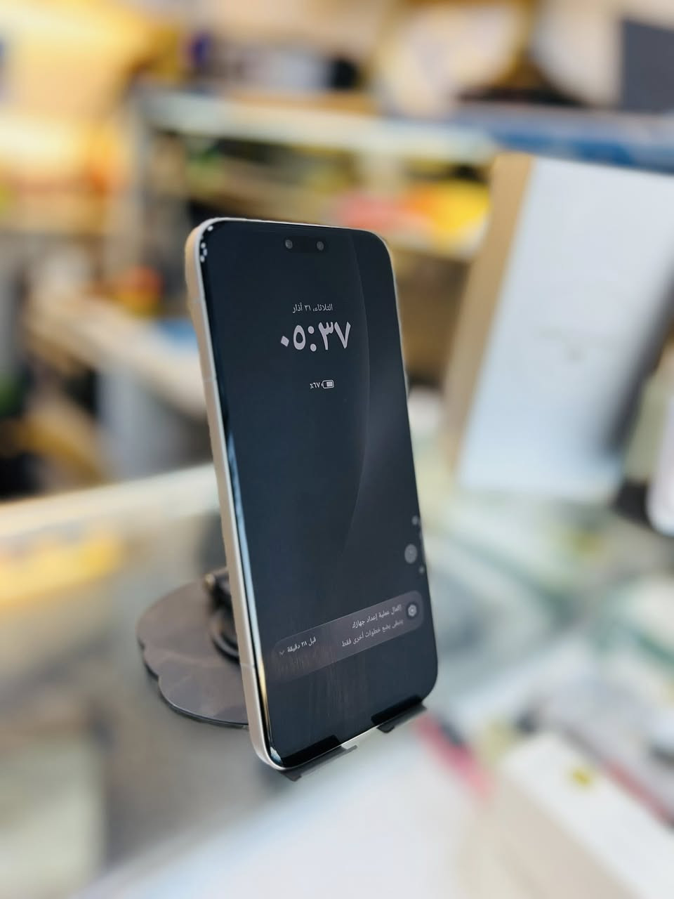 سلام عليكم هونر Magic8 Pro الجهاز الذكي بمعنة الكلمة صوت عالي كلش بطارية انسة شي اسمة شحن 
ذاكرة 512 جيجابايت العشوائية 12 جهاز عملاق الجهاز 3 تيام مفتوح بعدة بل ضمان سعر 1175 رقم *********** توصيل موجود تحياتي لكم جميعا
