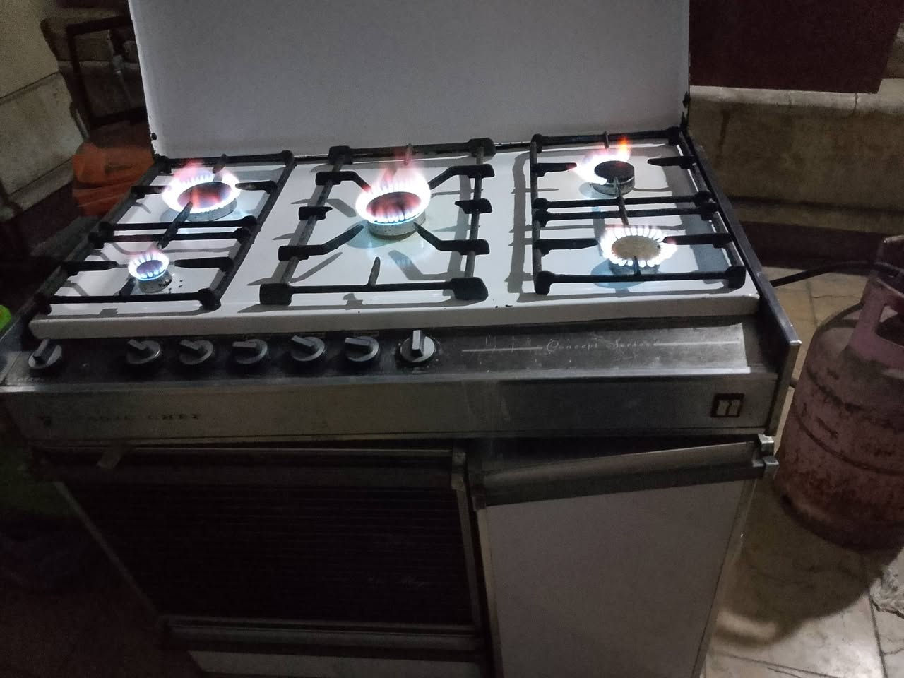 طباخ للبيع نظيف سعر250بي مجال للشراي عنوان حي قاهره بغداد


**إذا كنت صاحب هذا الإعلان وتريد حذفه لأي سبب، رجاءا أرسل رسالة إلى الدعم الفني**