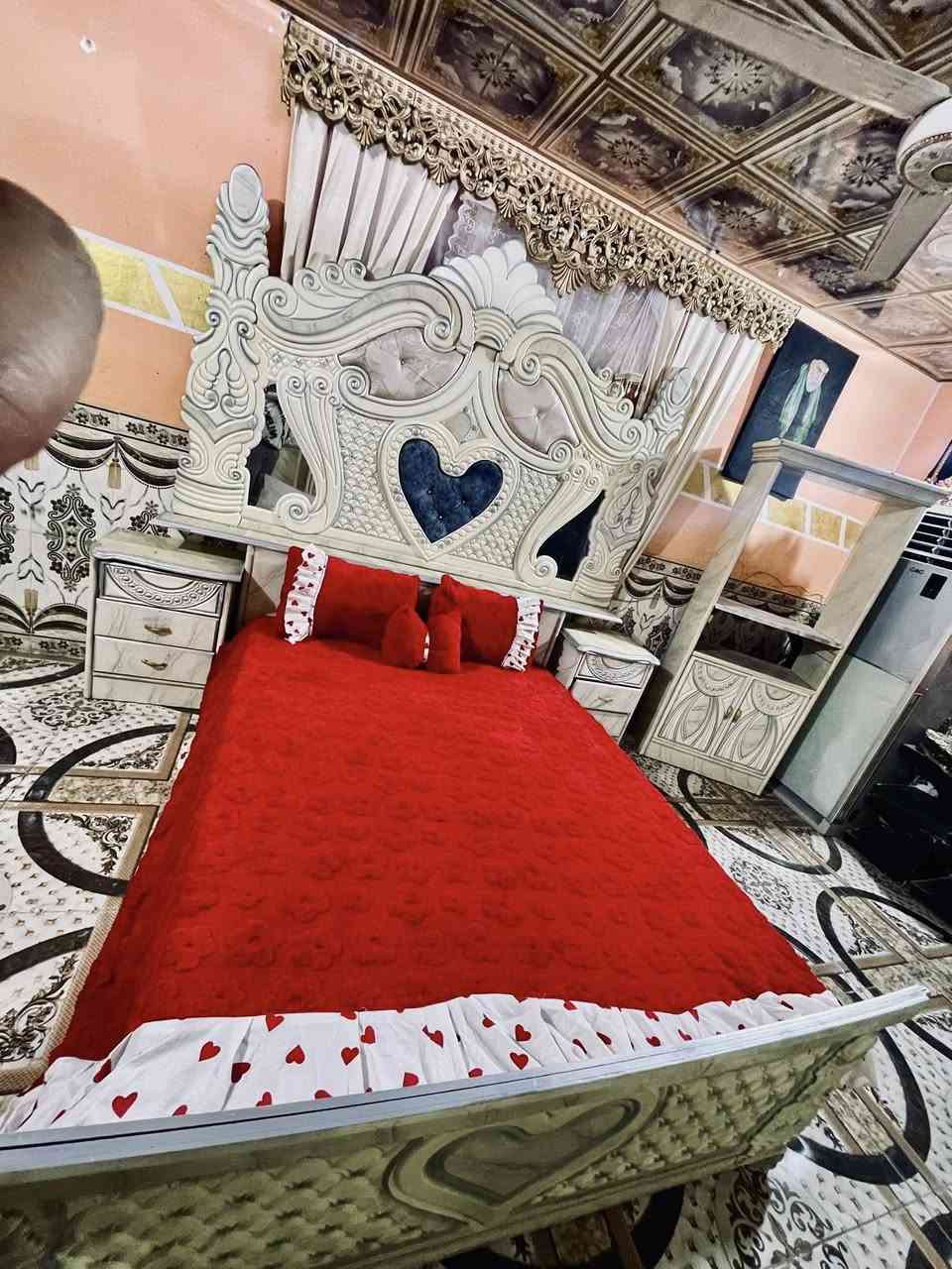 غرفه عراقيه موديل حديث تسكام    لون ابيض نظيفه البيع سعر 950 عنوان زبير *********** رجآ مو شراي لاتراسل
