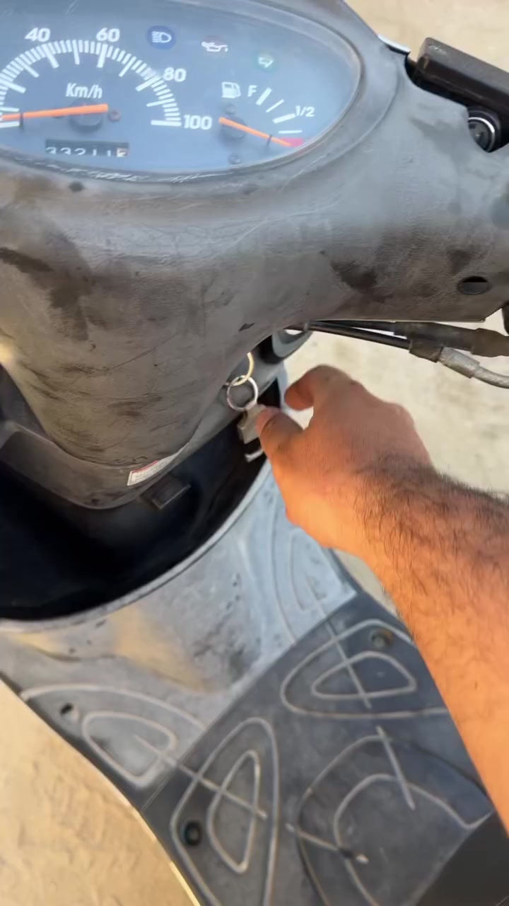 دراجة اكزز ياباني 100 للبيع 

دراجة نظيفة وكاملة من كل النواحي ومابيها اي نقوصات 
دراجة بوضع البلاد ما ملعوب بيها وياها وصلها مال رمبة 
سعرها 850الف قفل 
***********
