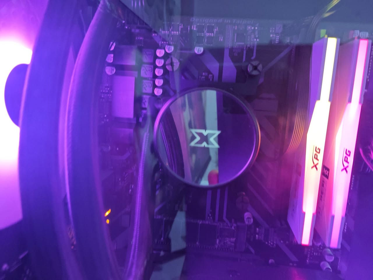 سلام عليكم ماعندي توصيل لان تعرف pc ينخاف عليه 
مكاني النجف الاشرف 
السلام عليكم
 

الموصفات CPU RYZEN 7 5700x

 RTX 3060 ZOTAC 12GB

 GASS COOLER 360MM

 RGB GIGABYTE

 TECHNOGY B450M XPG

 SPECTRIX DDR4

 8+8+16-3600 RGB M.2

 256G HDD 2T  750M+80

مليون و 150 مجال بسيط نضيفه بيها مجال قليل ترا موصفات قويه بالعافيه عل ياخذهه نضيفه كلش 
يأتي معه ماوس كيبورت ماوس باد تحياتي للجميع طبعا اجاني ضرف ومحتاج فلوس


**إذا كنت صاحب هذا الإعلان وتريد حذفه لأي سبب، رجاءا أرسل رسالة إلى الدعم الفني**