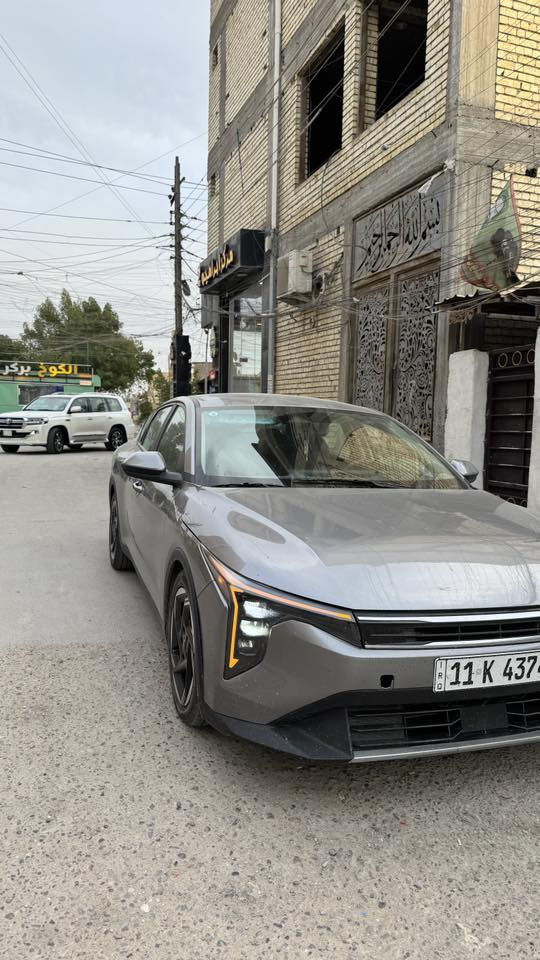 السلام عليكم 
كيا K4 للبيع 2025 
وارد امريكي حادثه  موجود بالصور
مواصفاته 
بصمه و وبصمه ابواب 
اناره ترحيب عند الاقتراب من السياره
تشغيل عن بعد
صندوق ذكي يفتح عند الاقتراب من السياره
رادار امامي وجانبي
لايت لد 
شاشه اصليه وكامرا اصليه
شاشه كاربلي
شاحن واير ليس
سايد بريك بصمه
تحكم مقود كامل 
وبعد المواصفات المعروفه بال K4
السعر 170 $ بيه مجال بصيط 
مكان السياره بغداد العبيدي
للاستفسار اكثر الاتصال 
***********
‭0770 736 2577‬
