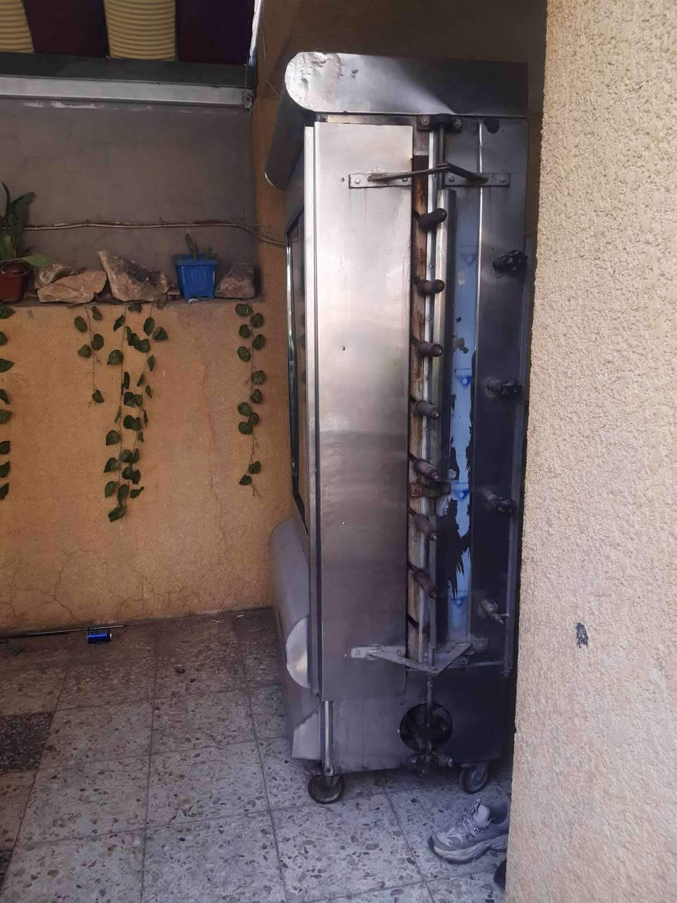 شوايه للبيع 8 شيش مكاني ناصريه
*********** واتساب
