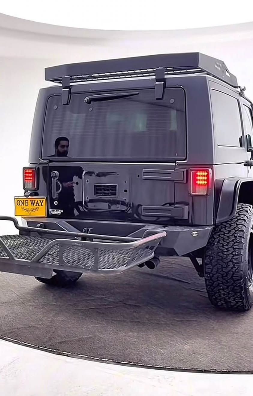 🇺🇸🇺🇸🇺🇸 Jeep Wrangler Sport  🇺🇸🇺🇸🇺🇸

‎للبيع غوريلا الامريكية 🦍

‎ السيارة سعرها جداً مناسبة بلنسبة لهل مصاريف اللي صارفين عليها يعني ما بقى شيء مصارفين عليها و نصبته يخبل و كلش حلوة و وبل عافية على اليأخذه 🙏🏻

‎للبيع فقط !!

‎موديل : 2015 
بدون صبغ
بون ارباك
‎محرك : 3600 بانزين V6 سلندر المرغوب
‎ماشية : 90 الف ميل
‎لون : اسود لماع 
‎نسبة النضافة : 100% 
رقم السيارة :سليمانية

‎سعر السيارة : 160$💰 ورقه و مجال قليل و ابلاش بلنسبة لهل مصاريف و مزدودة بلكامل 
*********** السليمانية, العراق
