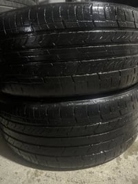 زوج تايرات نضيف  كوري اصلي  حجم ٢٢٥/٤٥/١٨  سعر ٧٠ الف  توصيل موجود  ٠٧...