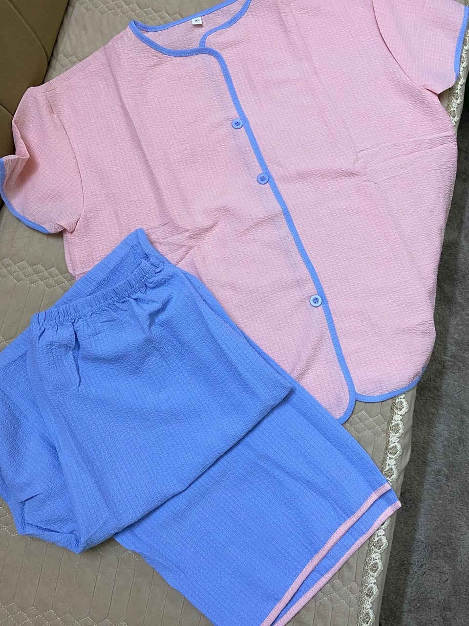 سلام عليكم بنات متوفر تراكات شي ان ولافيتو جديد اسعار مختلفه ومناسبه والي تاخذ اكثر مہَטּ قطعتين اسويلها عرض واهلا وسهلاً وباقي عندي اخر قطع مخاوير توصيل ٣ الف جميع لمحافظات اي ستفسار خاص


**إذا كنت صاحب هذا الإعلان وتريد حذفه لأي سبب، رجاءا أرسل رسالة إلى الدعم الفني**