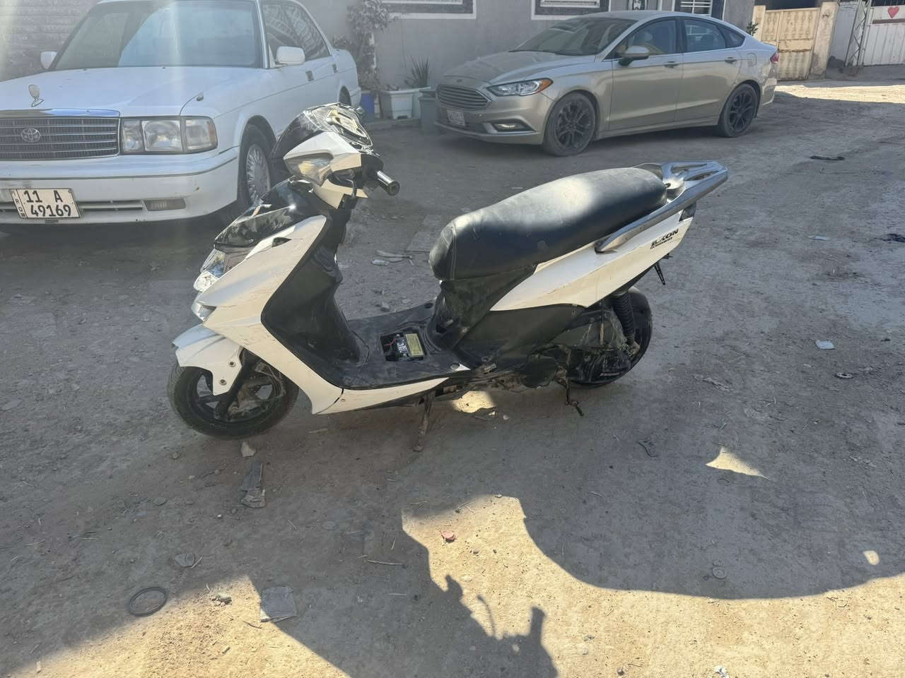 سلام عليكم دراجه سكنس كامله مكينه كفاله عامه لا مفتوحه ولا تنقص ولا تبخير ناعمه كلش كهربائيات كله شغاله بس الامامي مشلوعه الفيشه السعر 225 وبيه مجال بسيط للاستفسار رقم وخاص ***********
