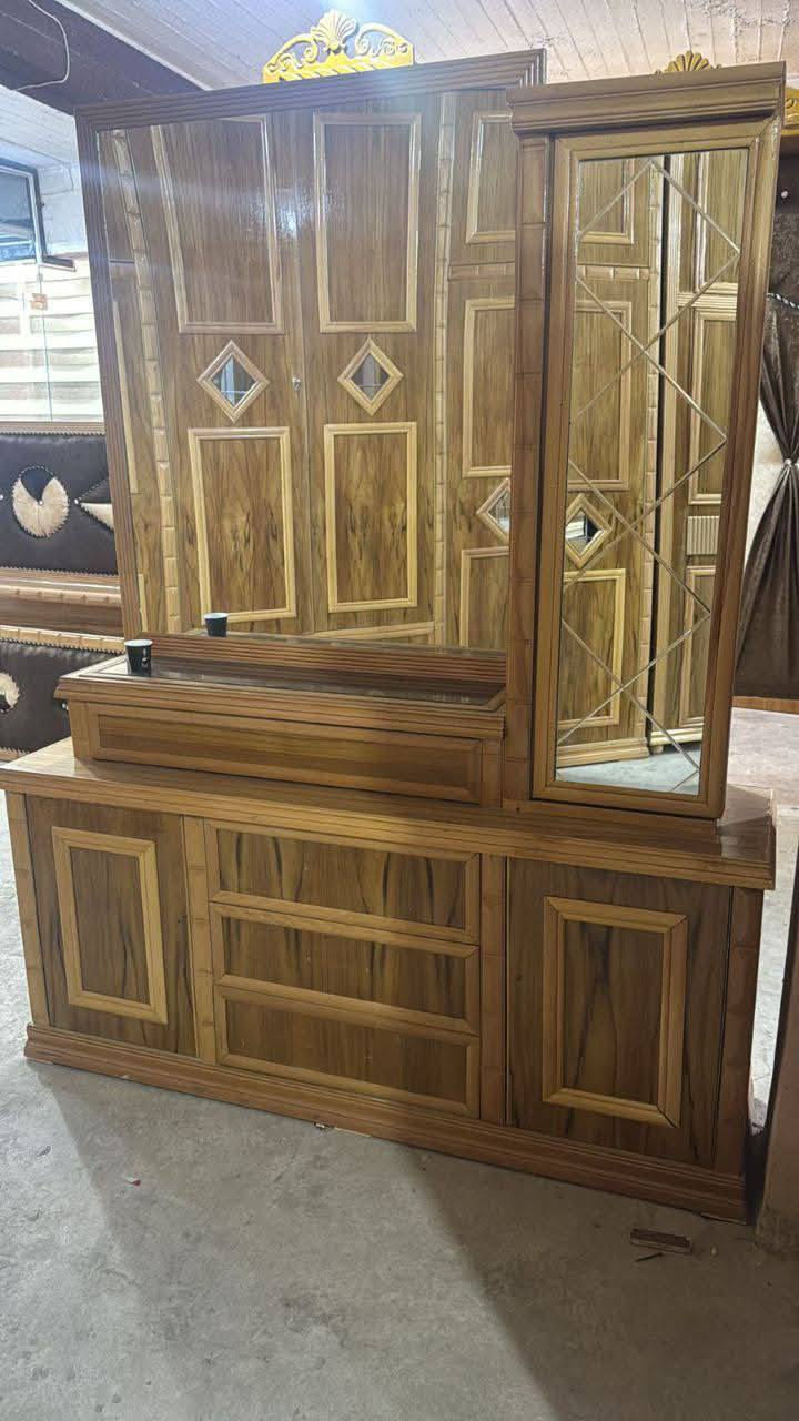 غرف جديده للبيع .....
متوفر نقد واقساط .....
متوفر نظام استبدال الغرف
نقل وشد مجاني لجميع محافظات العراق 
للاستفسار واتساب 
***********
