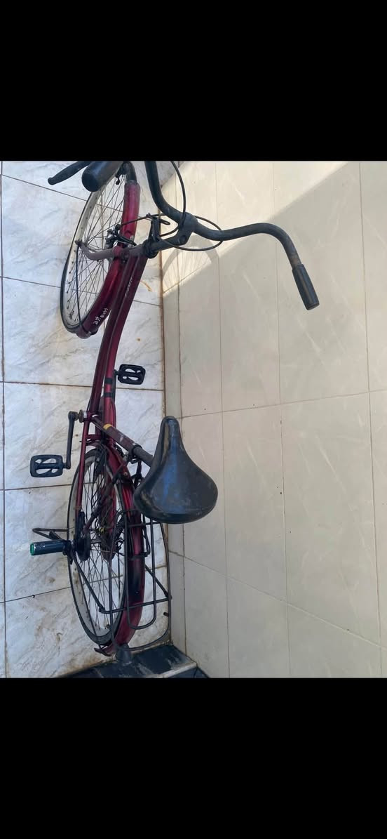 ️ للبيع بايسكل سانتوس بلادي 🚴‍♂️
✅ النوع: سانتوس بلادي
📏 الحجم: 24
🎨 اللون: دم الغزال
📍 المكان: الديوانية / المركز

💰 السعر مناسب للجادين.

البايسكل بحالة جيدة، بس يحتاج تنفيخ تايراته، وبعده جاهز للاستعمال.

📩 للاستفسار أو المعاينة مراسلة خاص فقط.

رفع المنشور بلايك أو تعليق يفيدني حتى يوصل لأكبر عدد، ومشكورين جميعًا �


**إذا كنت صاحب هذا الإعلان وتريد حذفه لأي سبب، رجاءا أرسل رسالة إلى الدعم الفني**