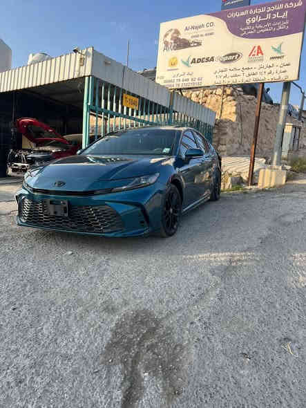 🚗 تويوتا كامري 2025 – SE Black / شكل رياضي
🔥 سيارة مواصفات راقية والسعر تنافسي جداً!

المسافة المقطوعة: 26,000 ميل فقط
المواصفات:
 • نسخة SE Black الرياضية
 • لون خارجي مميز وشكل هجومي
 • داخلية نظيفة جداً
 • شاشة كبيرة
 • فتحة سقف
 • جنوط سوداء رياضية
 • LED بالكامل
 • بصمة تشغيل + دخول ذكي
 • رادار / كروز ذكي / سيستم أمان Toyota Safety

الحادث:
السيارة صار بيها فقط:
 • صبغ حافة البنيد
 • الجاملغ الأمامي
 • الجاملغ الخلفي (حسب الاتفاق مع الزبون: تصليح أو بدون تصليح)

السعر: 💰 21,500$
👉 سعر واصل بغداد

ملاحظة:
📍 السيارة حالياً بعمان بالحرّة

📞 للاستفسار:
***********
او زيارة موقع شركة الناجح العالميه بغداد حي الجامعه نفق الشرطه مقابيل مختبر الرازي
