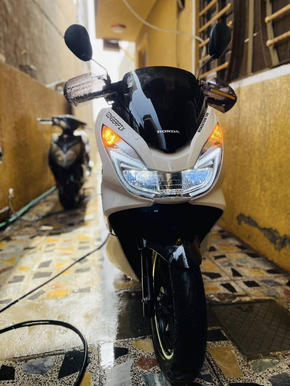 السلام عليكم دراجه bcx للبيع جيل ثاني ماليزي بصمه حساس ازدحام مكينه مكفوله سرعه شلعه معدل المكان بغداد الكريعات للاستفسار ***********
