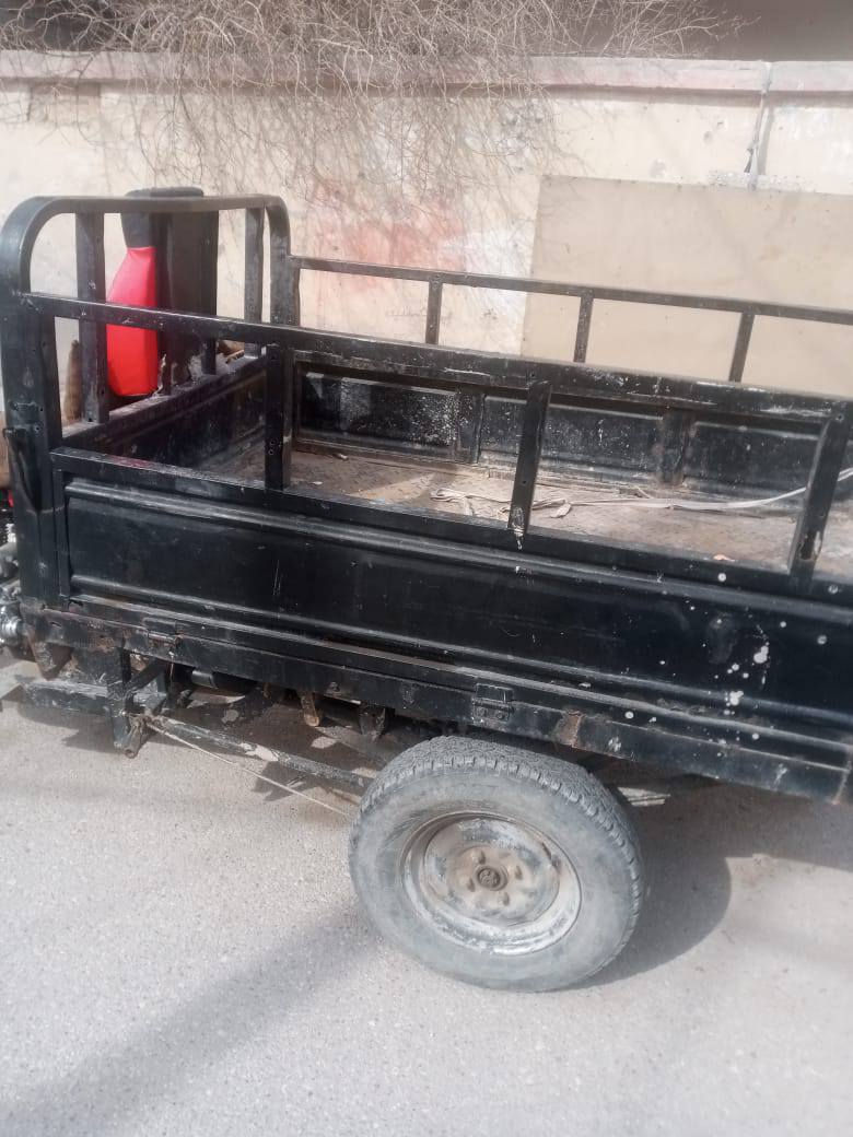 ستوته نضيفه شاصي مكفول مكينه جديده نكره  ماعايزه شي كلك مكفوله عن سرق وسويلك مكاتبه
رقم اتصال ***********
