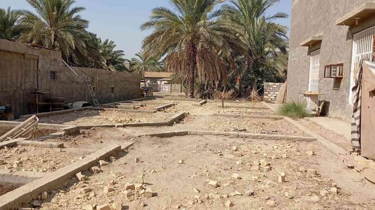 السلام عليكم
بتلو للبيع  مساحه400 متر 
خارطه درجه اولى
مكان الحله منطقة عنانه
متوفر تبليط ومي وكهرباء 
السعر 30 وبي مجال قليل 
للاستفسار ***********
