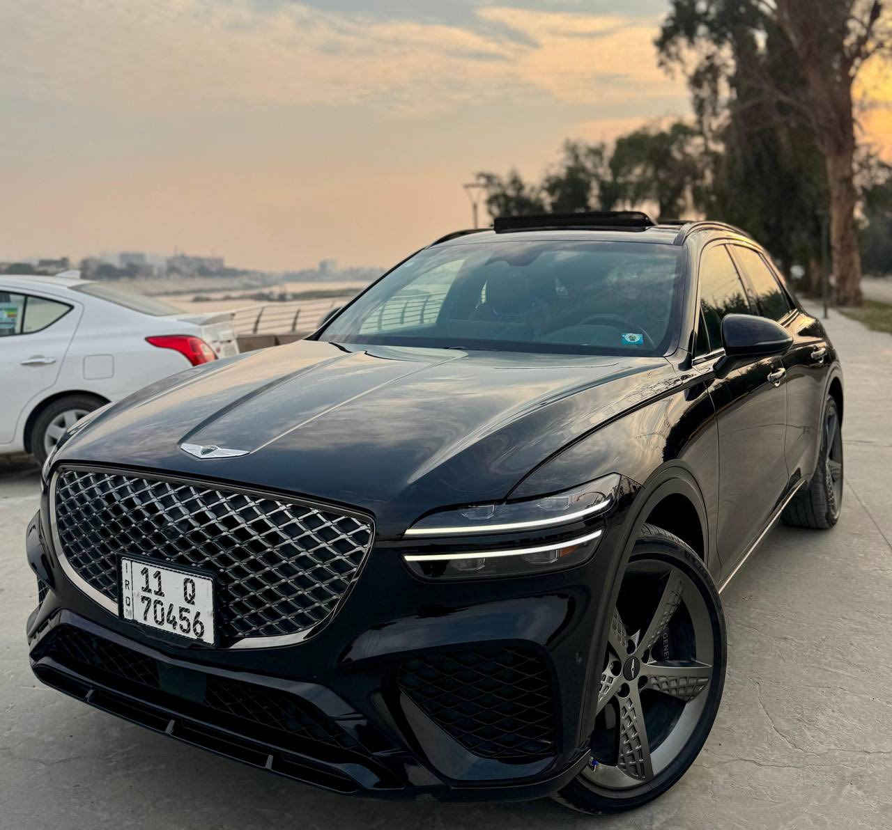 للبيع •: جينيسس GV70 2024 سبورت بريستيج ✅

سعرها ادخل ع رابط https://t.me/carssofiraq/16127

• المحرك: 3.5 توين توربو – 6 سلندر ماشيه 32 الف كيلو موديل 2024
• الدفع: AWD
• اللون: أسود
• الحالة: ممتازة
✨ المواصفات:
– فل مواصفات (سبورت بريستيج)
– شاشة كبيرة وعدادات ديجيتال
– جلد مع تبريد وتدفئة
– أنظمة أمان ومساعدة سائق
كشنات تدفئة وتبريد ومساج
– فتحة سقف بانوراما
– نظام صوت ممتاز
– بصمة وتشغيل زر
تحرك بالريمونت
بردات خلفية 
داتا شو وبعد بيهه هواي موصفات فول للاخير اعلى فئة بالبرستيج
🔧 ملاحظة
السيارة حادثهه  بجهة أبواب السائق فقط،  وبارد جاملغ خلفي وتم تصليحها تصليح كامل ونظيف،  وبيهه قطعتين كلير من امريكا جاملغ وباب وما بيها أي تأثير لا على الشاصي ولا على الميكانيك.
📄 السيارة جاهزة بدون اي نقص 
*********** رقم تلفون 
مكانهاا بغداد
.
.

🚗اعرض سيارتك ع اقوى قناة تلكرام للبيع و شراء سيارات ادخل ع رابط 👈 https://t.me/carssofiraq
