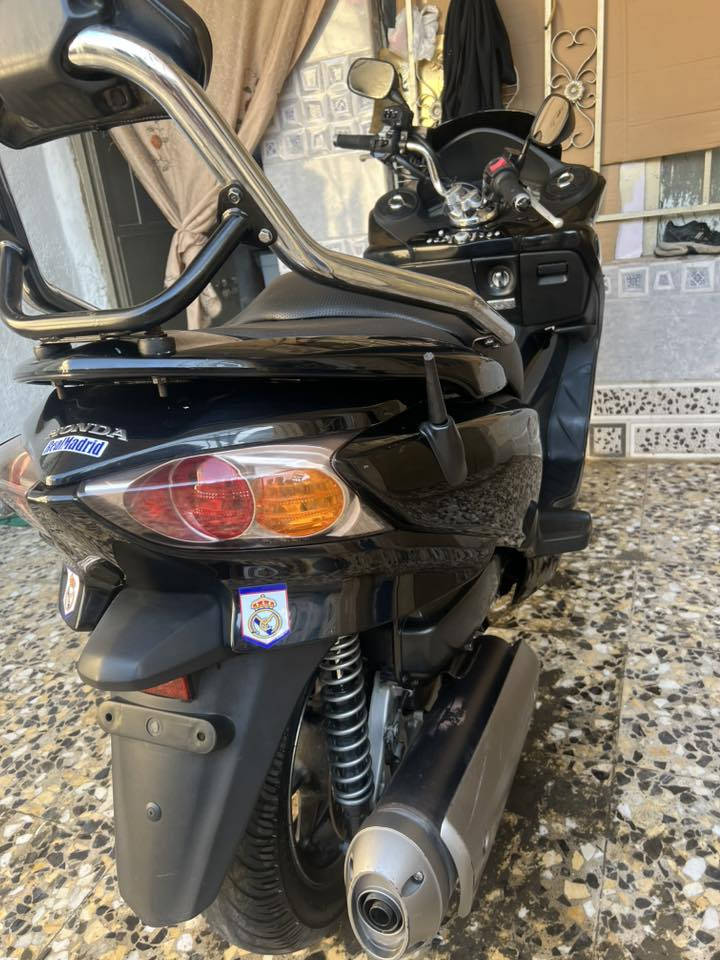 سلام عليكم فورزه 0/10 مراوس او بيع كله مكفول وبلادي ماشيه 20الف جديده وممتعوبه ماطلع بيهه للكهوه بس حماوه بلادي مسجل بلادي بس بي خلل ماعرفه شنو قبل يومين طفه لمسجل 7نمر 4تحويلات s7 مكاني زعفرانيه لسعر 19/ورقه ***********@إشارة
