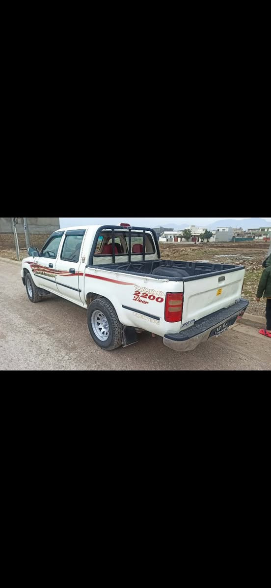 سەیارەكە هی خۆم نی یە گەر موشتەری تەلەفۆن بۆ خاوەنەكەی بكە 
پیكاب دێر ئاڕم پلاستیك سلێمانی مۆدیل ٢٠٠٦ كابرێتە دوو پارچەی بۆیاغە بێ ناوگرتن گێر عادی گێر و مەكینە و ئەكسڵ و ئاڕم و ئەولیات و غەرامەش بەشەرت تەبرید لەسەر سویچ ناوزەرد چوار تایەی تازە كۆنترۆل و قفڵ مەركەزییە سەیارەكە زۆر تووند و تۆڵە 
ناونیشان ڕانیە
ژمارە موبایل /
*********** 
تكایە ئەگەر موشتەری تەلەفۆن بۆ خاوەنەكەی بكە
