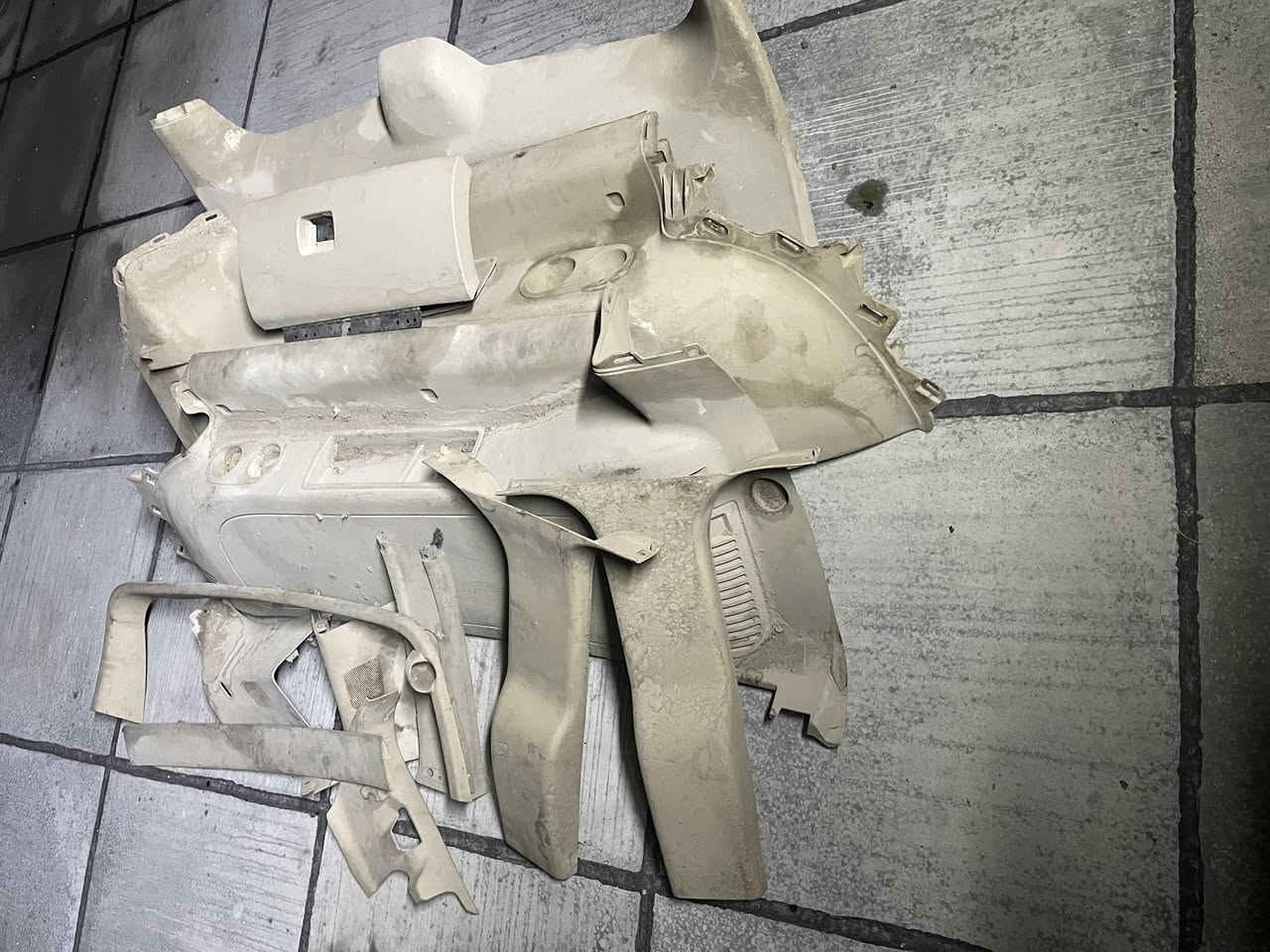 السلام عليكم غراض جمسي ولفينيه لاتصال على الرقم ***********واتساب فقط ومازنجر
