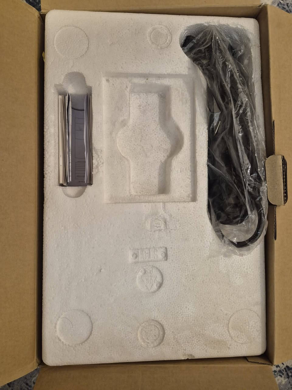 سلام عليكم عندي معدات تصوير ستخدمتهن سبوعين بس  سوفت بوكس ولايت وستاند ورنك لايت اليفيدنه يراسلني مكاني بغداد


**إذا كنت صاحب هذا الإعلان وتريد حذفه لأي سبب، رجاءا أرسل رسالة إلى الدعم الفني**