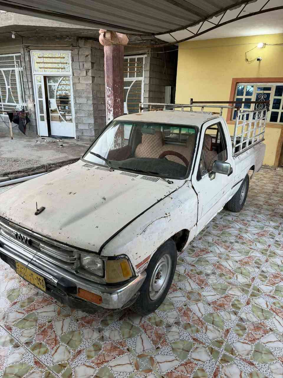 1989
سياره حلوه 
وجاهزه 
تخم تاير صدر
دوشمه 
عنوان بعقوبه قرب تقاطع لقدس السعر 35 
بيهه مجال رقم صلاح الدين 
***********
