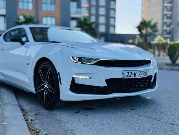 السلام عليكم للبيع كمارو 2020 فول مواصفات رقم اربيل ماشية 90 الف 
محرك 4 سلندر تيربو 

فتحه 

عليها شوته KN رياضي وكاج كان اويل 

حادثها صبغ 3 قطع وقطعه كلير امريكا صور الحادث بالمنشور بدون ايرباك بدون شواصي 

مكان السيارة بغداد 

للاتصال// ***********
للاتصال// ***********
