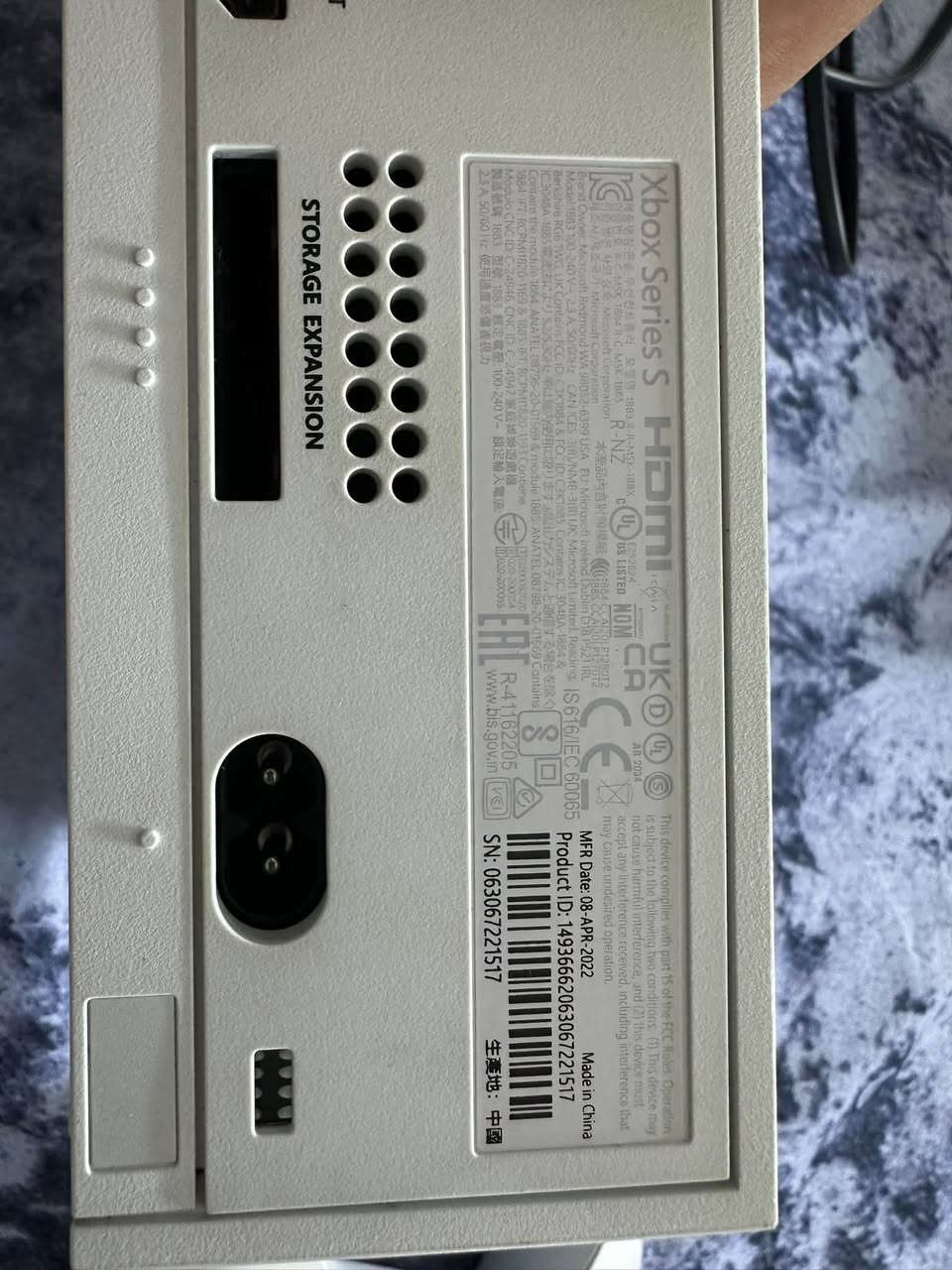 السلام عليكم xbox seres/s:512 اصدار٢٠٢٢ والنضافة كبالكم مثل متشوفون كارتونتة ضايعة ٣٢٥ وبي مجال بسيط مكاني بغداد حي الجامعة  هـ***********
