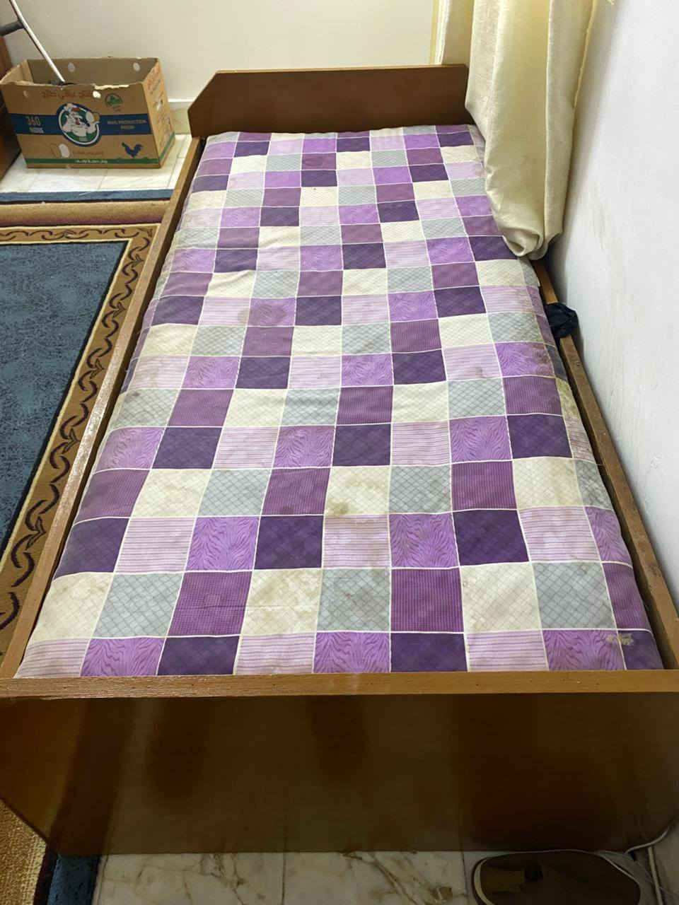 غراض منزل للبيع جربايه نفر واحد عدد 2  خشب ثقيل مع تاج كلش حلوا وقويه وميز عدد 2 للقرايه او مكتبه اسعارهم خاص


**إذا كنت صاحب هذا الإعلان وتريد حذفه لأي سبب، رجاءا أرسل رسالة إلى الدعم الفني**