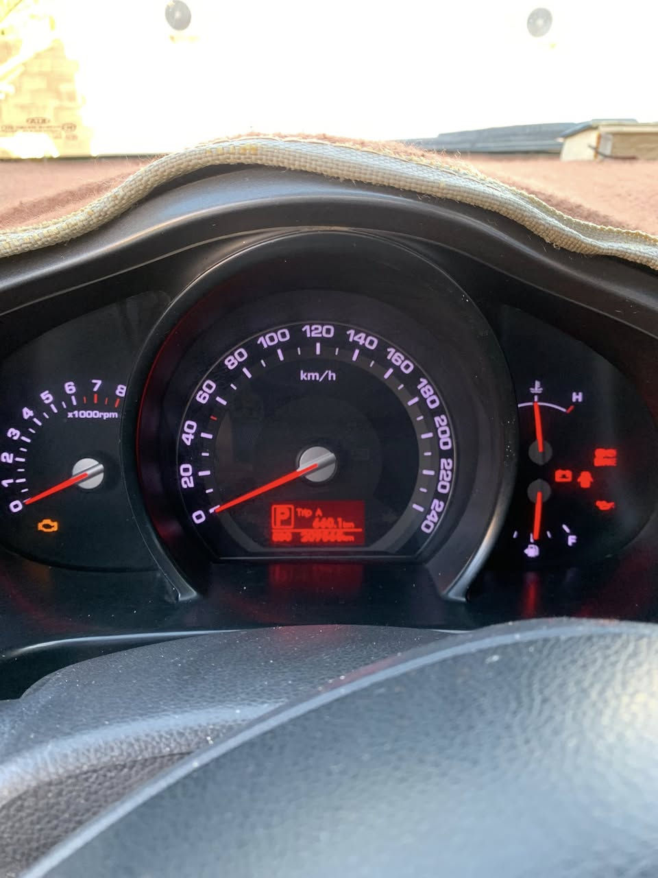 السلام عليكم  للبيع سبورتج 2013 خليجيه محرك 2000 دوش علئ وضع الشركه حلوه ونضيفه مكفوله من الصبغ والتبديل رقم بغداد مشروع وطني السونار بل منشور اقتنع وخابر السعر 148 وبه مجال للشراي *********** مكان السياره الرمادي
