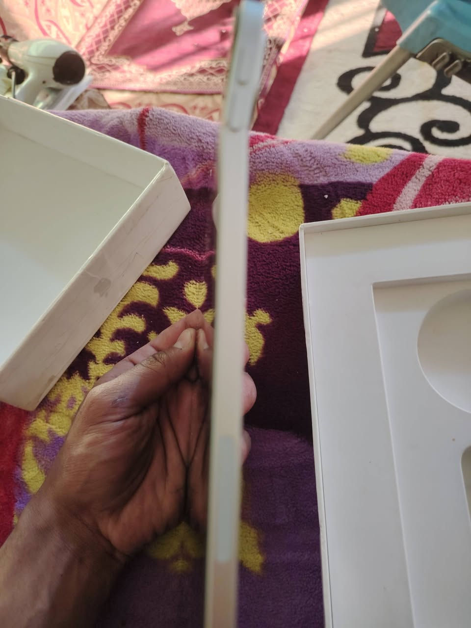 ايباد 11pro ماكس  بي طخه بل شاصي وبل شاشه معالج m2 ذاكره 256 نضيف مع وصل وفحص كامل  استعمال قليل فقط لدراسه ونكسر بس شغال من كلشي أخذته ب1350.000
 وهسه رايده500بي مجال قليل الشراي بي خير ويدلل
***********
***********
