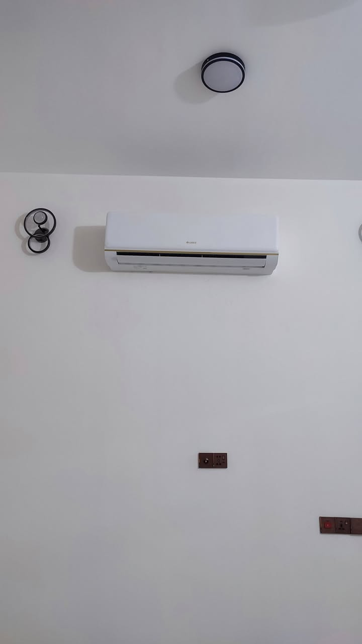 🛠️ إتقان العمل هو سر نجاحنا! 🛠️
​جانب من أعمالنا اليوم في تنصيب السبالت. لأننا نعرف أن التنصيب الصحيح هو أساس عمر السبلت وكفاءته، نحرص دائماً على:
​✨ الدقة العالية في تحديد المكان وتثبيت القطع الداخلية والخارجية.
​📐 عمل احترافي بدون تشويه للمظهر الداخلي أو الخارجي للمنزل.
​🛠️ استخدام أفضل المواد (البواري، العوازل، وشريط اللف) لضمان عدم حدوث أي تسريب مستقبلي.
​جاهزون لتلبية طلباتكم في أي وقت. ثقتكم هي رأس مالنا! ❤️
📞 للحجز والاستفسار، راسلونا على الخاص أو اتصلوا بنا: [***********]
المهندس: منير الفهداوي
