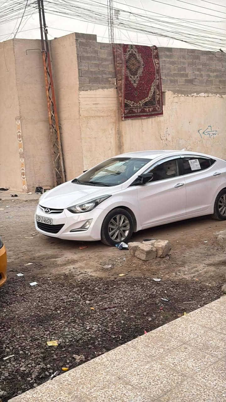 السلام عليكم سياره النترا مضلع 2016ضررها باب بس سياره مرتبه ونضيفه السعر شده و٣٠ وبيها مجال ***********
