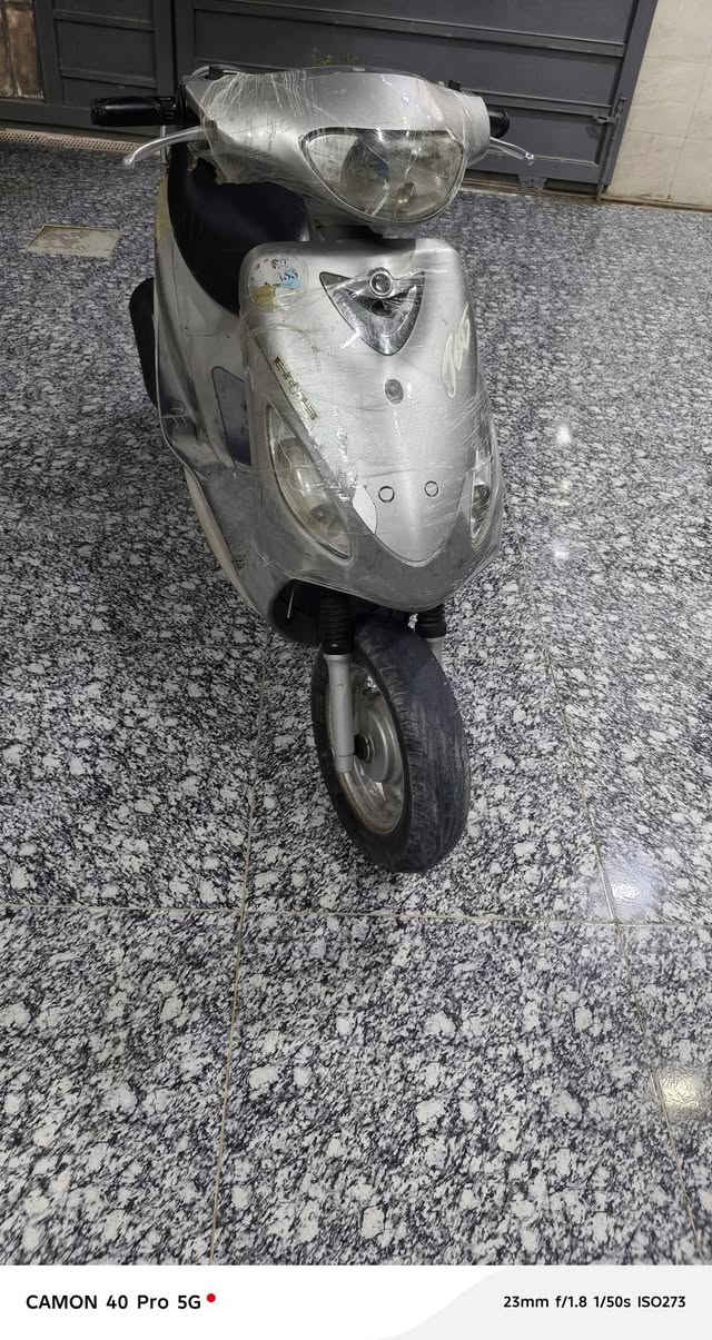 سلام عليكم درجة اللبيع ماكس منغولي درجة نضيفه كهربائيات شغاله كله ليت بكلايت هورن سلف هندر عداد درجة مفتوحة ولفات 50بلاد مكاني ناصرية مركز سعره ٦٥٠ شراي بي خير ويدلل***********
