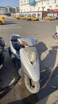 بريز  نضيفه مجفته تشتغل سلف وهندر دراجة كامله كهربائيات كلها شغاله  ٤٠...