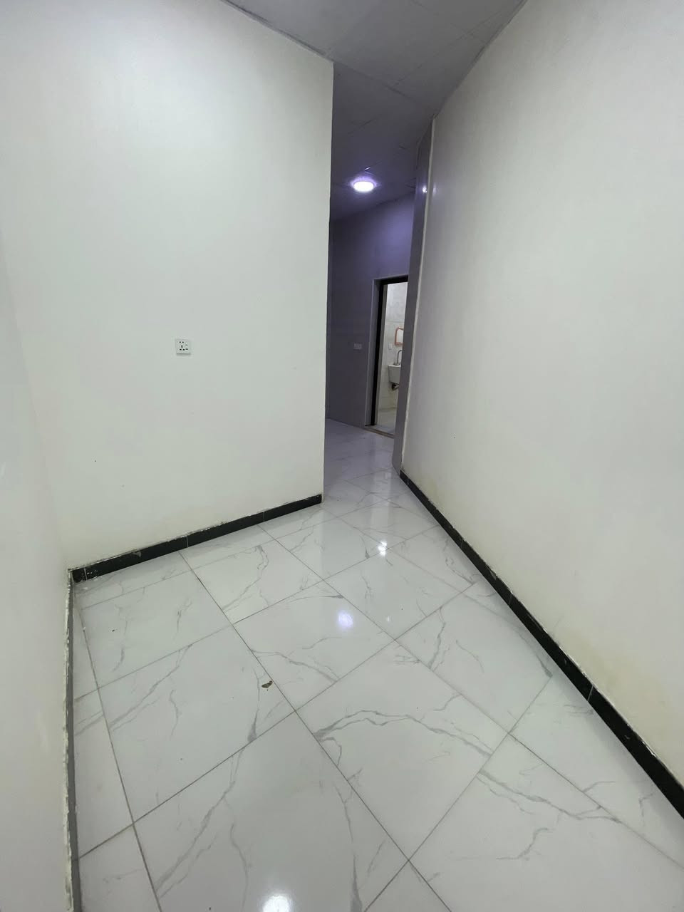‏شقة للإيجار ‏***********

